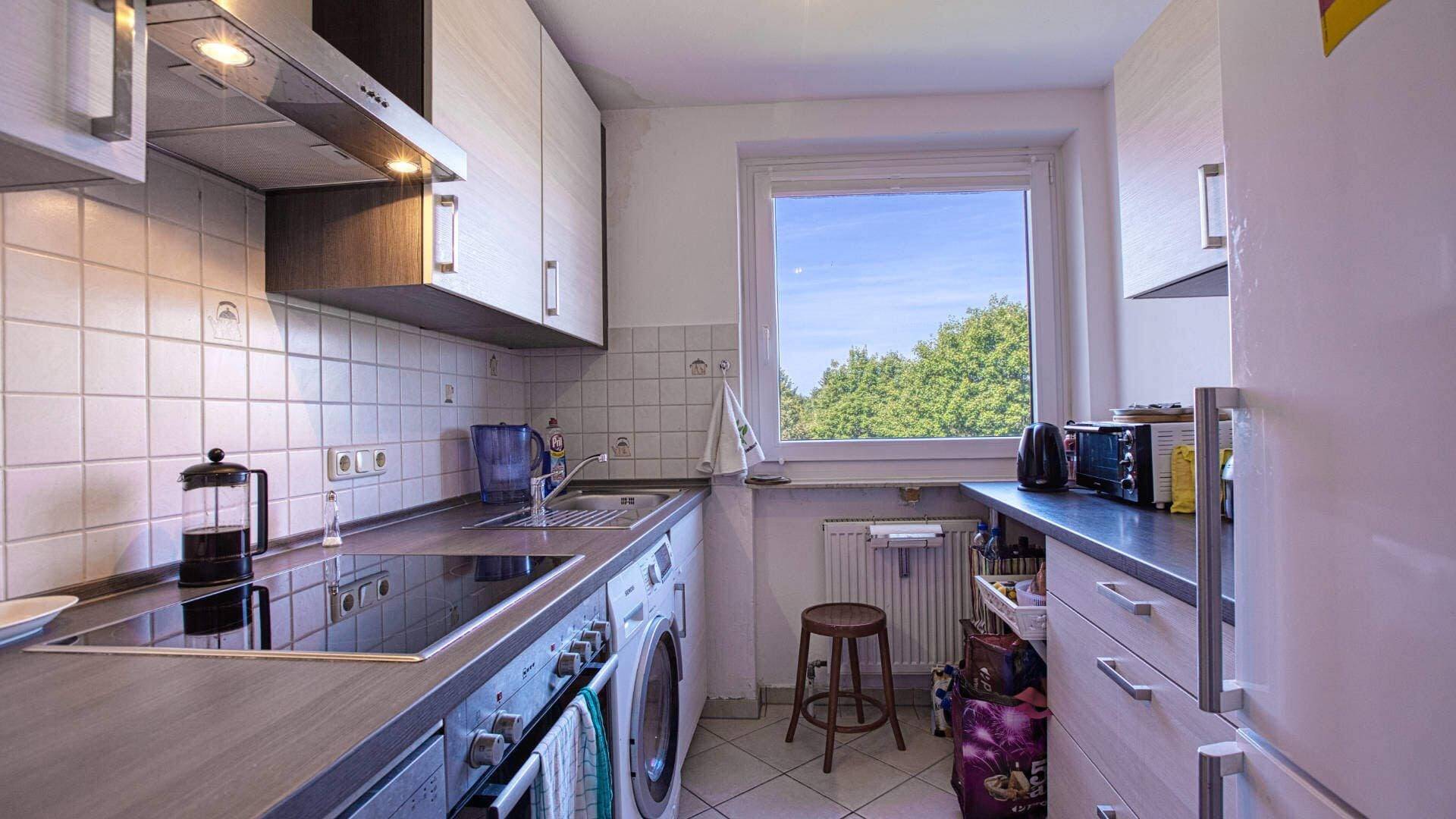 Separate Küche mit EBK