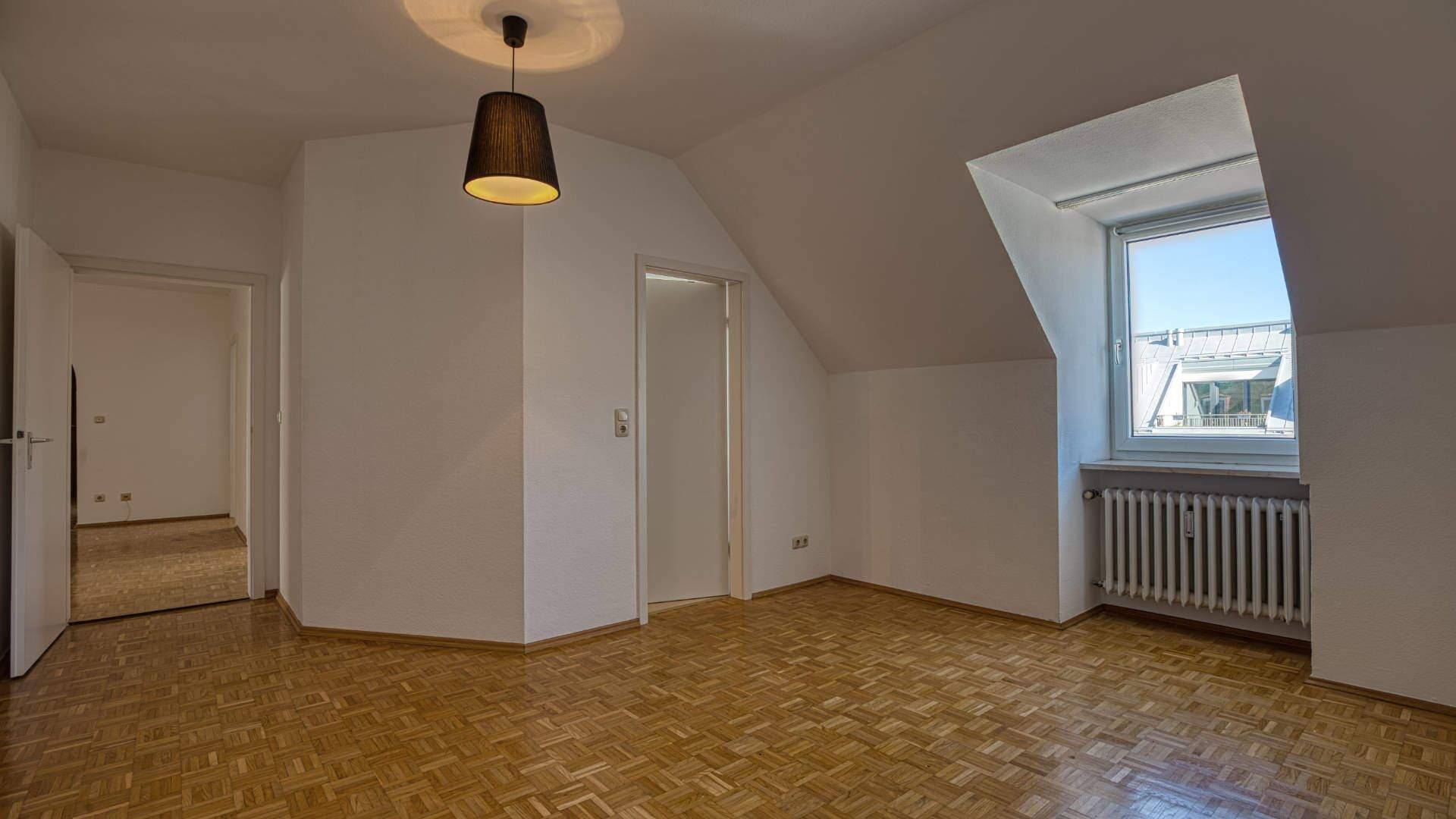 Schönes Schlafzimmer mit Bad En Suite