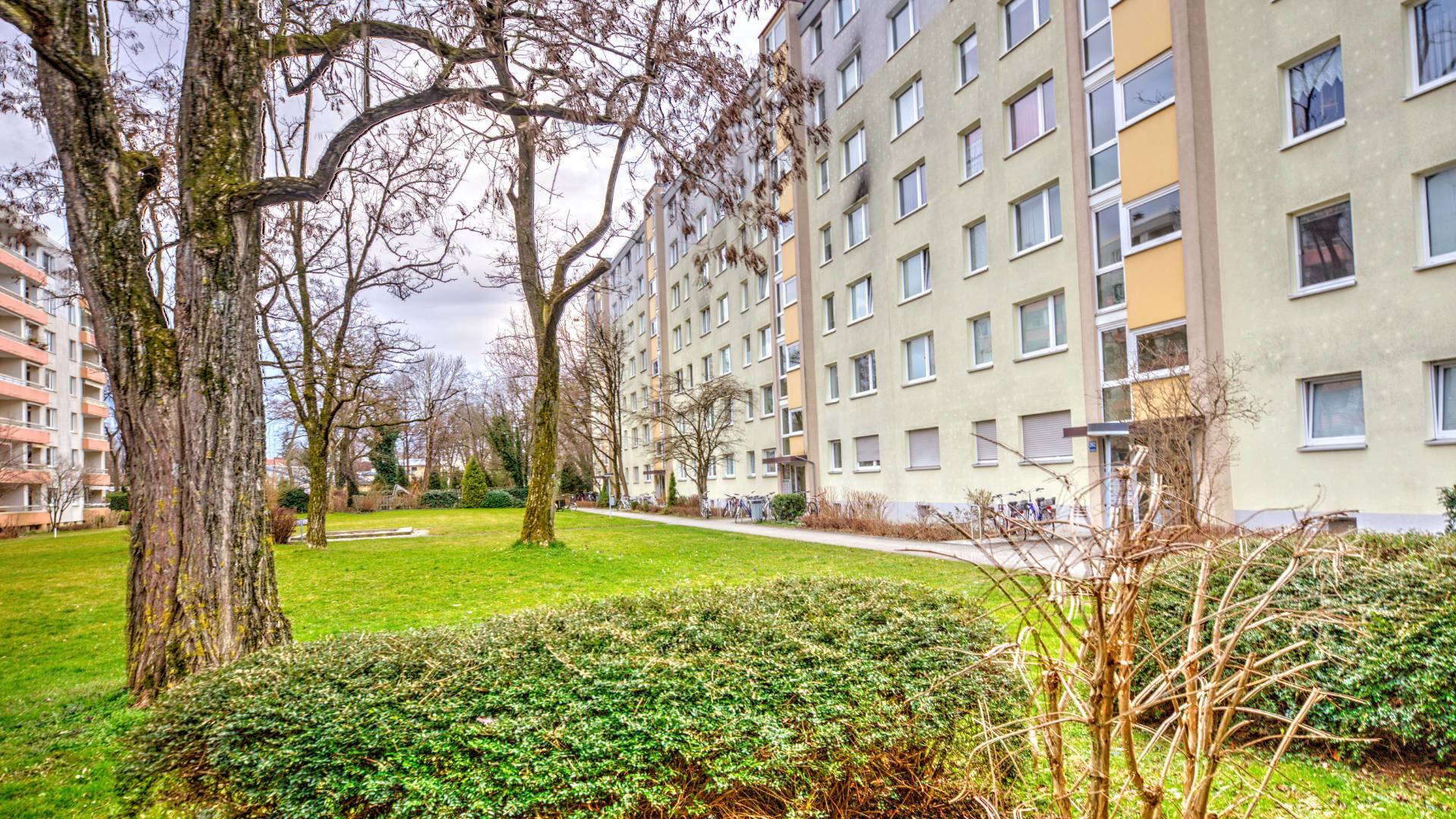 Gepflegtes Mehrfamilienhaus