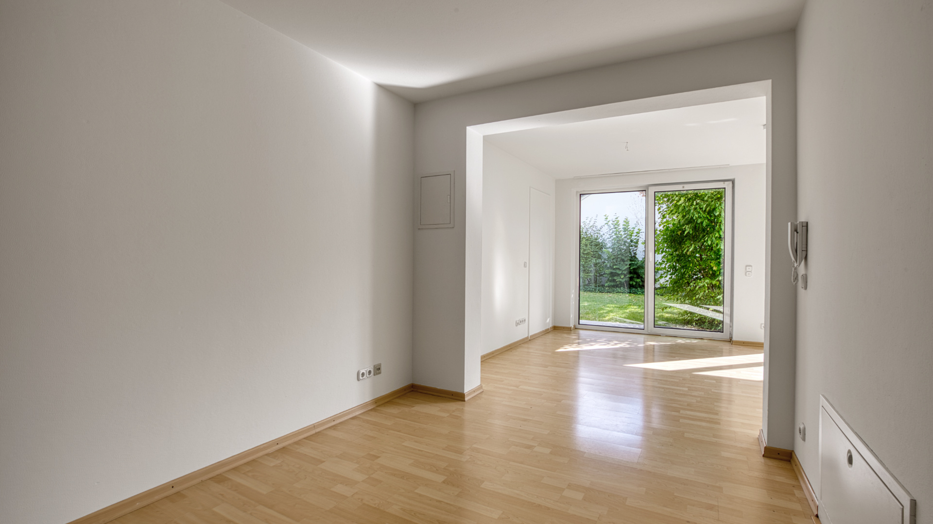 Flur mit ausreichend Platz für Garderobe