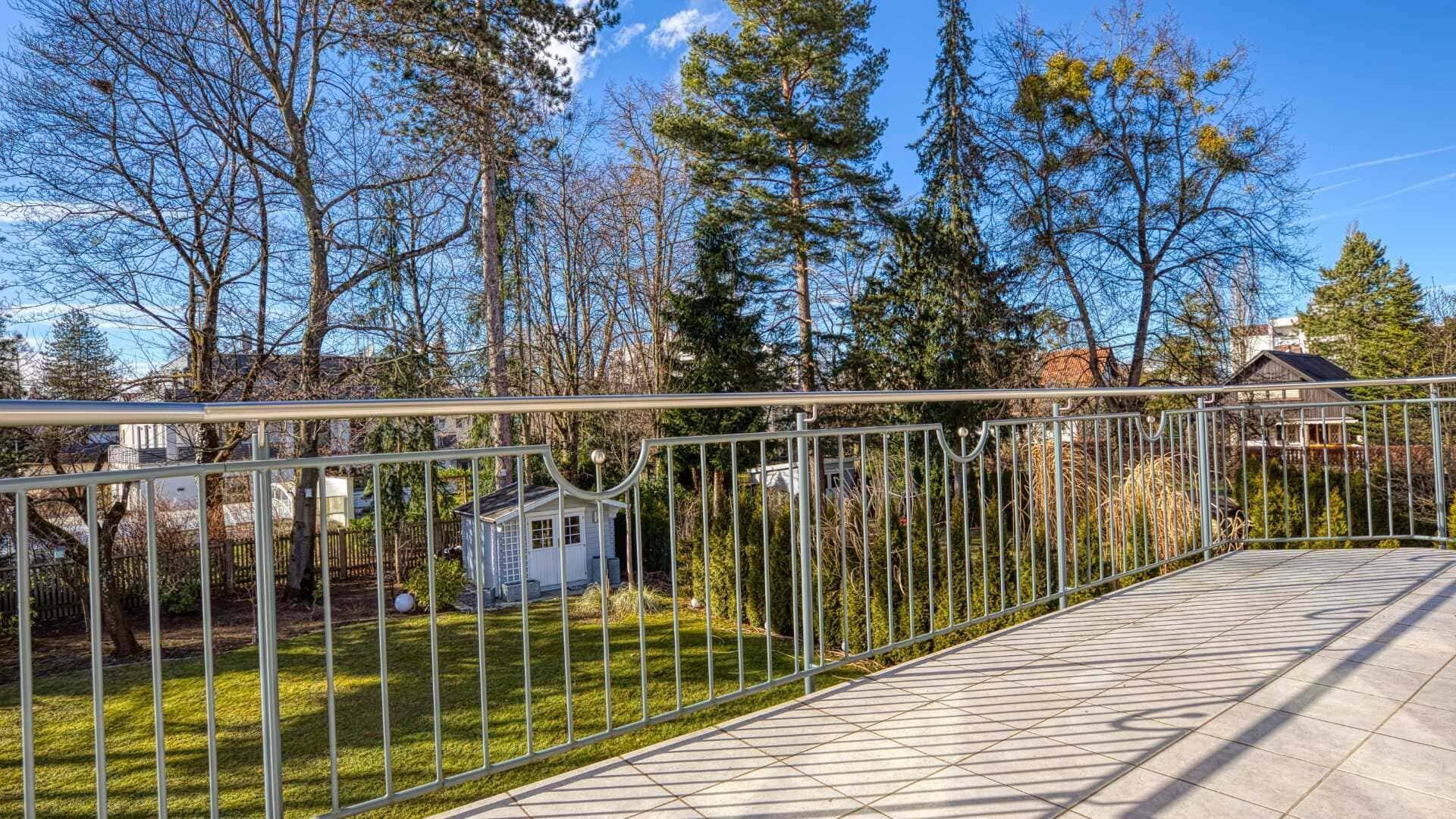 Sonniger Balkon zur Westseite ausgerichtet