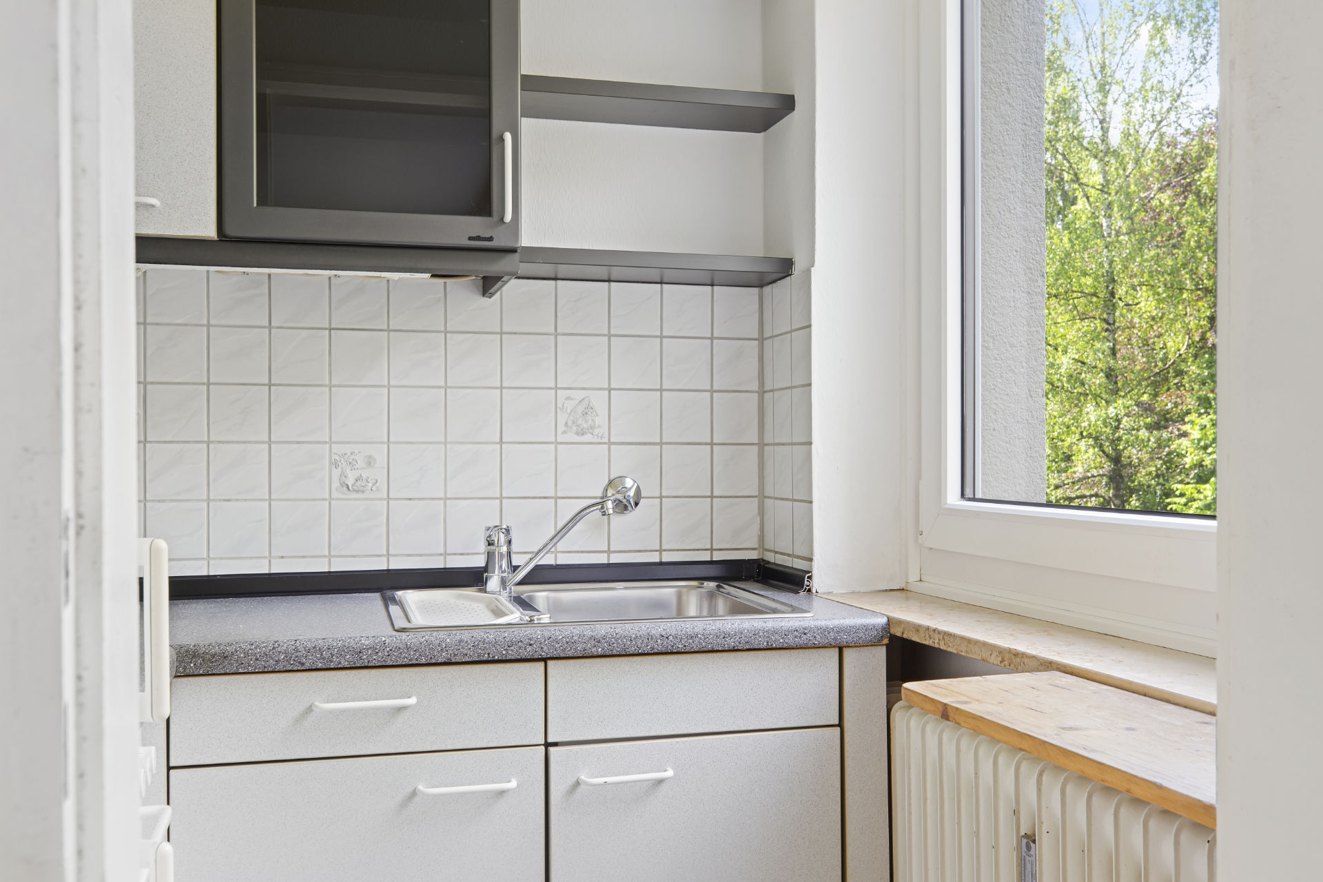 Separate Küche mit Fenster