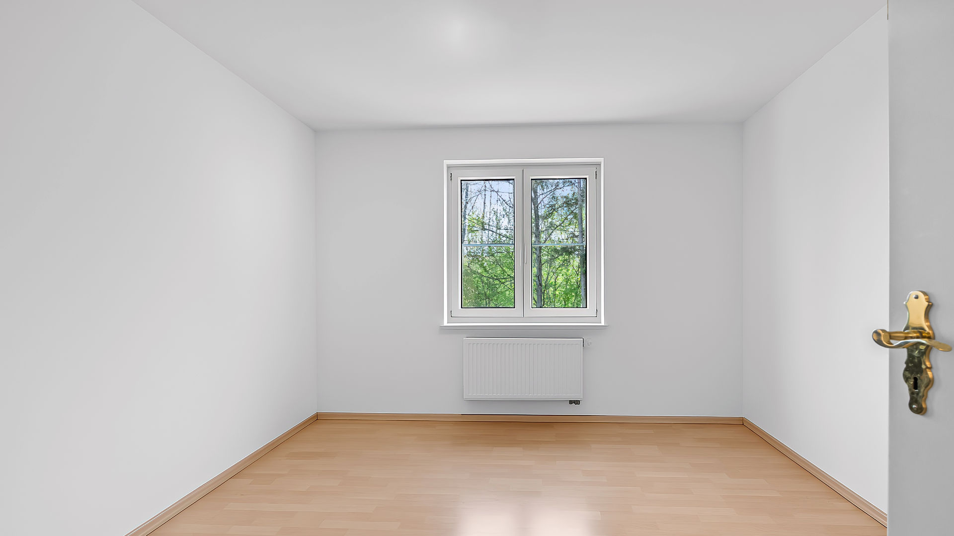 Zimmer für Home-Office oder Kinderzimmer