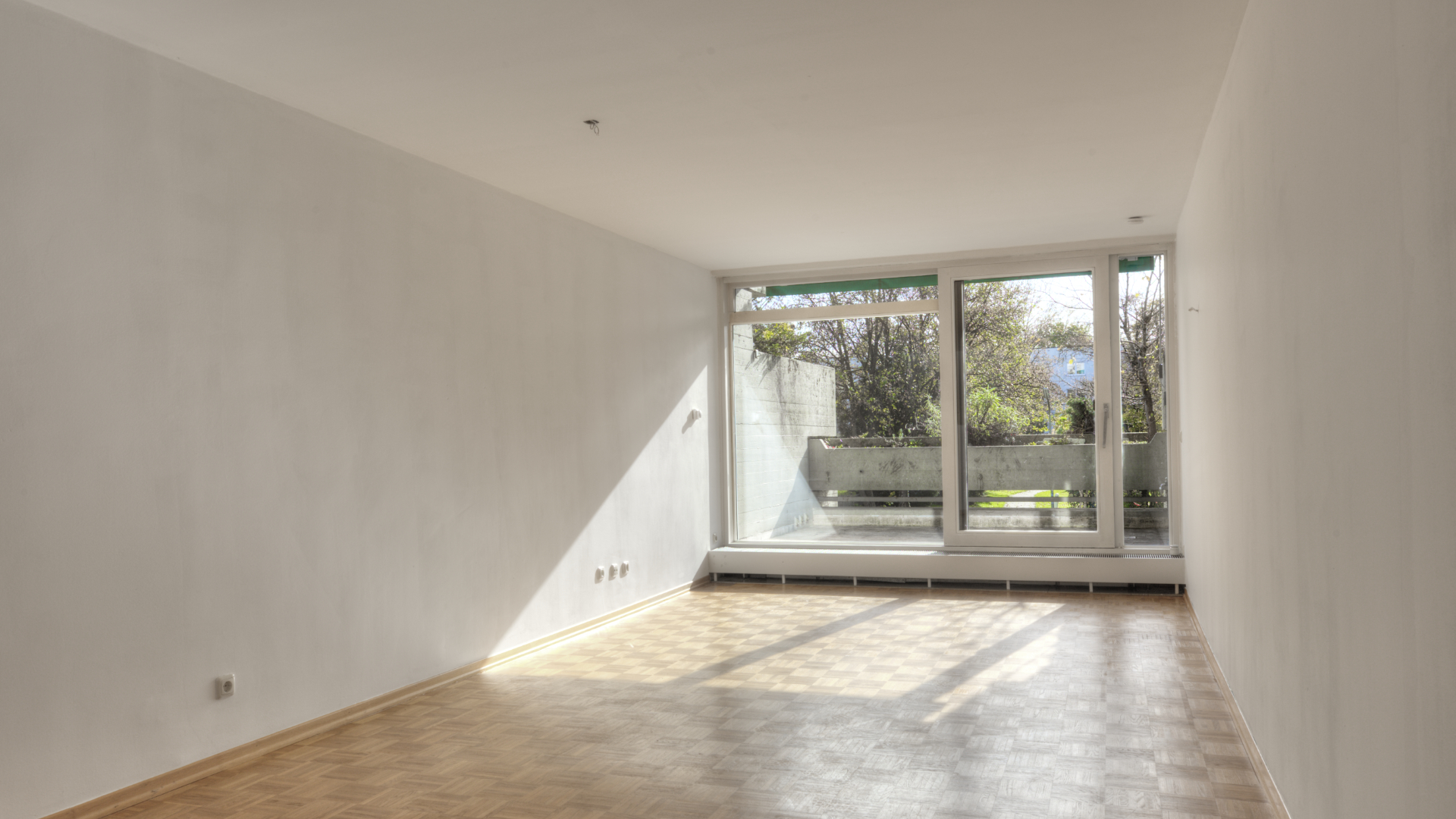 Großzügiges Zimmer zum Süden ausgerichtet